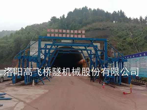 水沟电缆槽台车