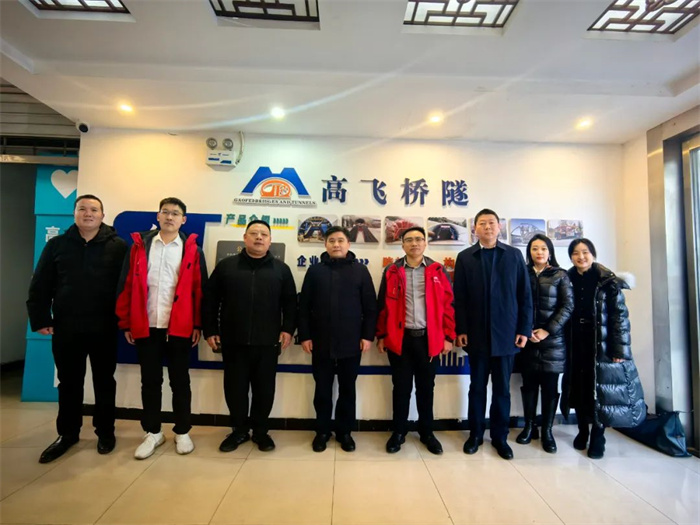 热烈欢迎国资委物资流通国际合作事务中心书记、主任王校武一行莅临公司走访调研 热烈欢迎国资委物资流通国际合作事务中心书记、主任王校武一行莅临公司走访调研